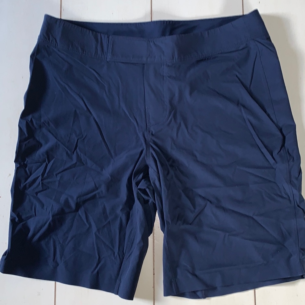 Lululemon Men’s Board Hybrid Shorts 34